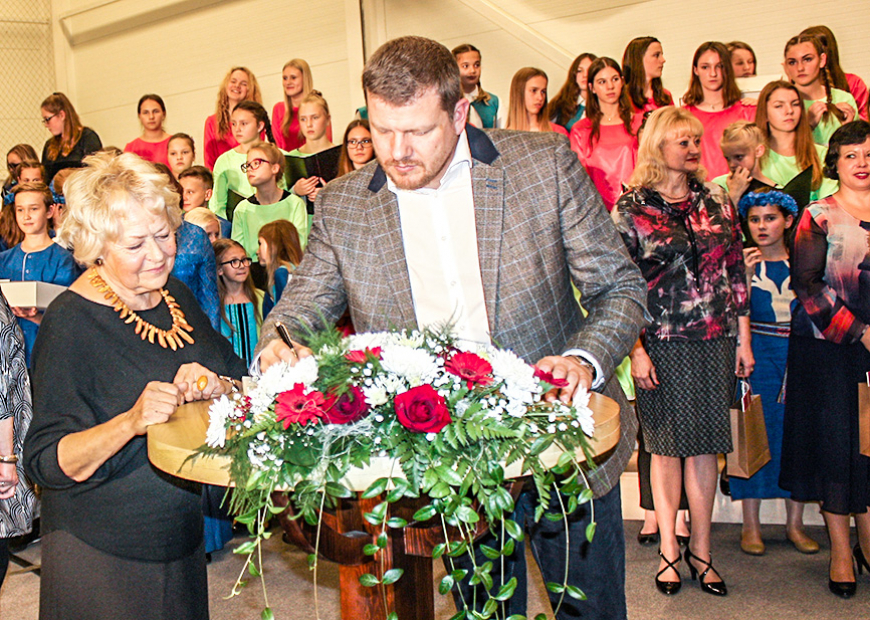 Koru konkurss Alojā – kā dzejolis top par dziesmu