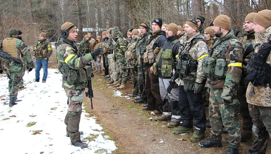 Mūspuses zemessargi mācībās «Orkaan» Pērnavas apkārtnē
