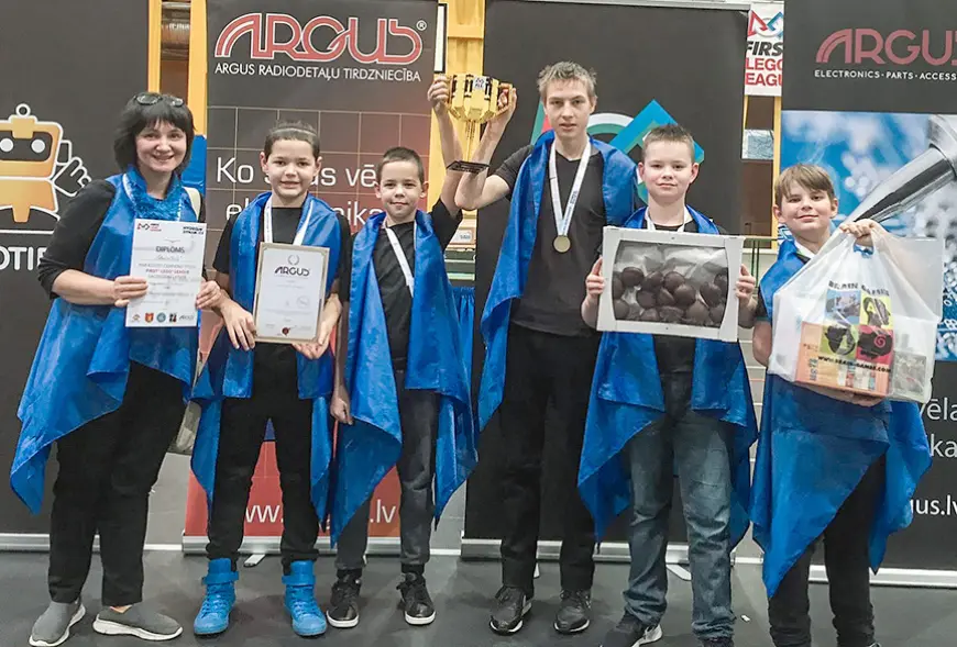 Staicelieši – robotikas čempioni Latvijā