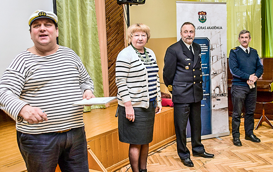 Bibliokuģa komanda viesojas Viļānos