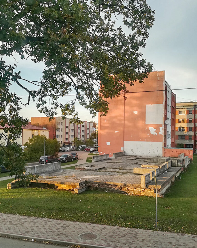 Tuvplānā – dzīvokļu (ne)tirgus Limbažos