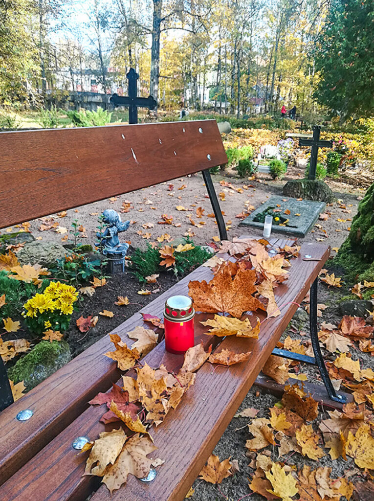 Veļu laika sarunas par senču godināšanu