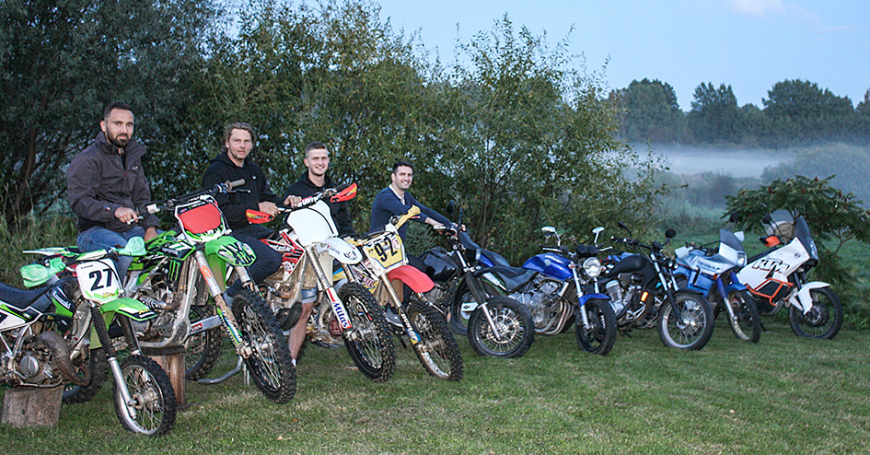 Viļķenē draugi izveido savu motoklubu