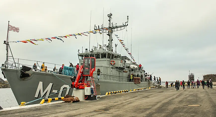 Uz Patriotiskās dzejas festivālu Salacgrīvā atkuģo «Tālivaldis»