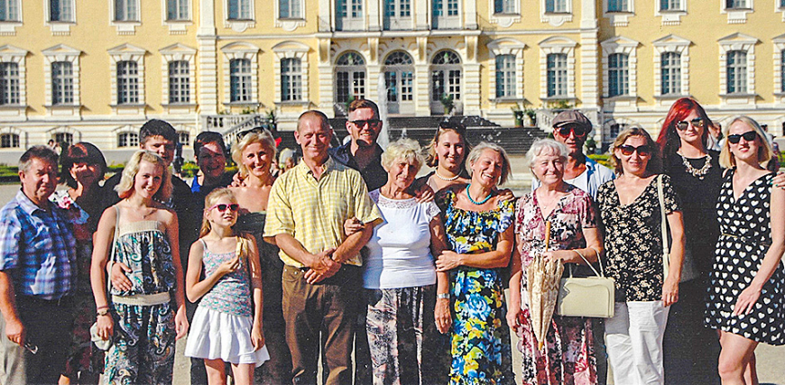 Kaimiņienei Rasmai dienas aizrit rosīgi