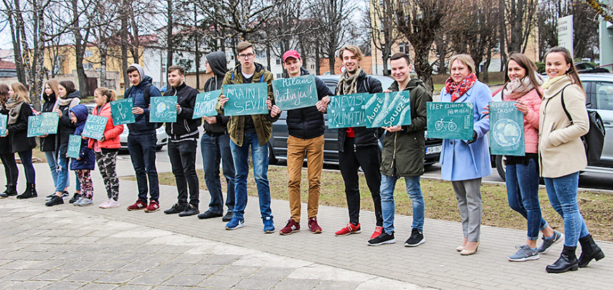 Arī Limbažu 3. vidusskola iesaistās «Baltijas klimata ķēdē»