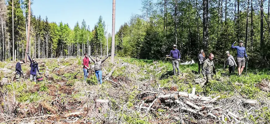 Iedvesmojošs Meža dienu pasākums Ēkaju karjerā Ainažu pagastā