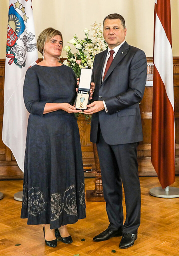 TLMS «Dzilna» vadītājai pasniegts Triju Zvaigžņu ordenis