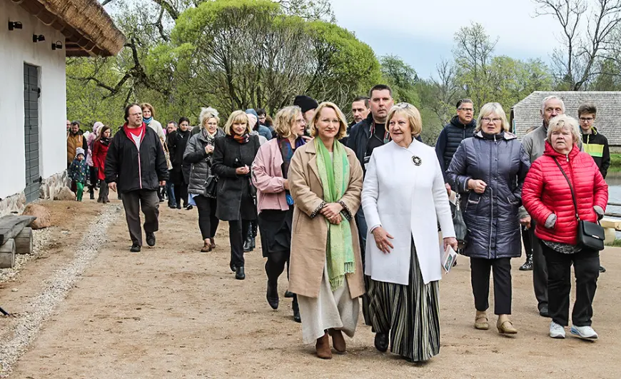 Turaidas muzejrezervātā atklāj jaunu apskates objektu un ekspozīciju