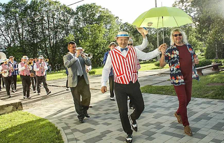 Diksilendu mūzikas draudzīgā “ģimene” atkal tiekas Umurgā