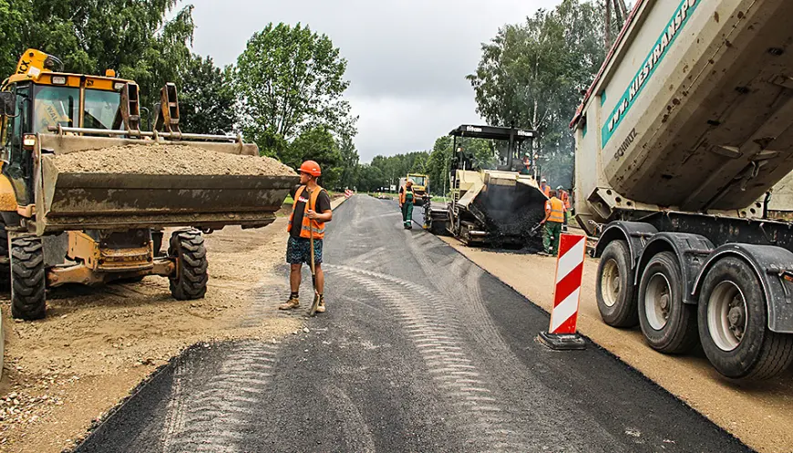 Divmiljonu vērtā Limbažu ielu sakārtošana notiek!