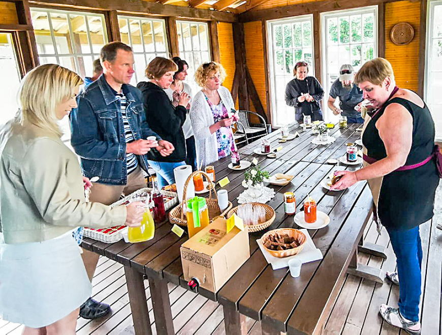 Viļķenē pirmoreiz tikās Latvijas «Saviešu» kolektīvi
