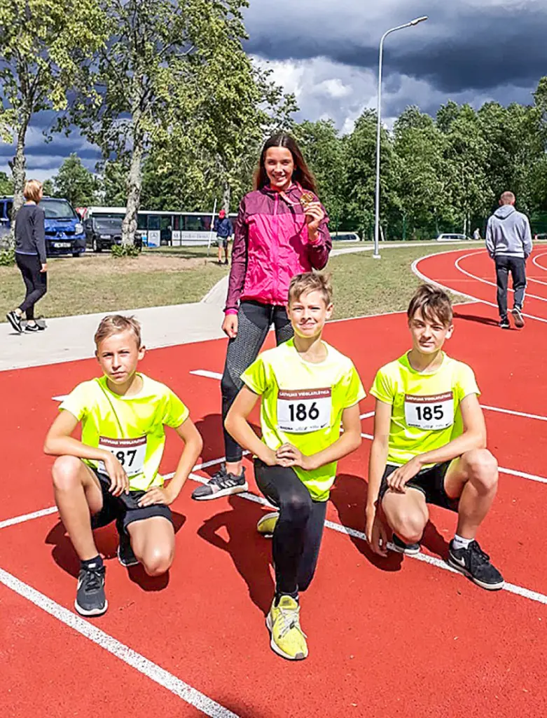 Marta Kociņa kļūst par Latvijas U-14 čempioni šķēpa mešanā