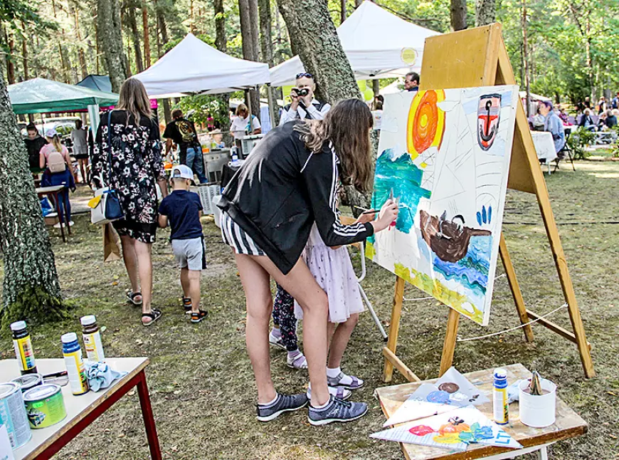Ainažos svin Ziemeļlivonijas festivālu