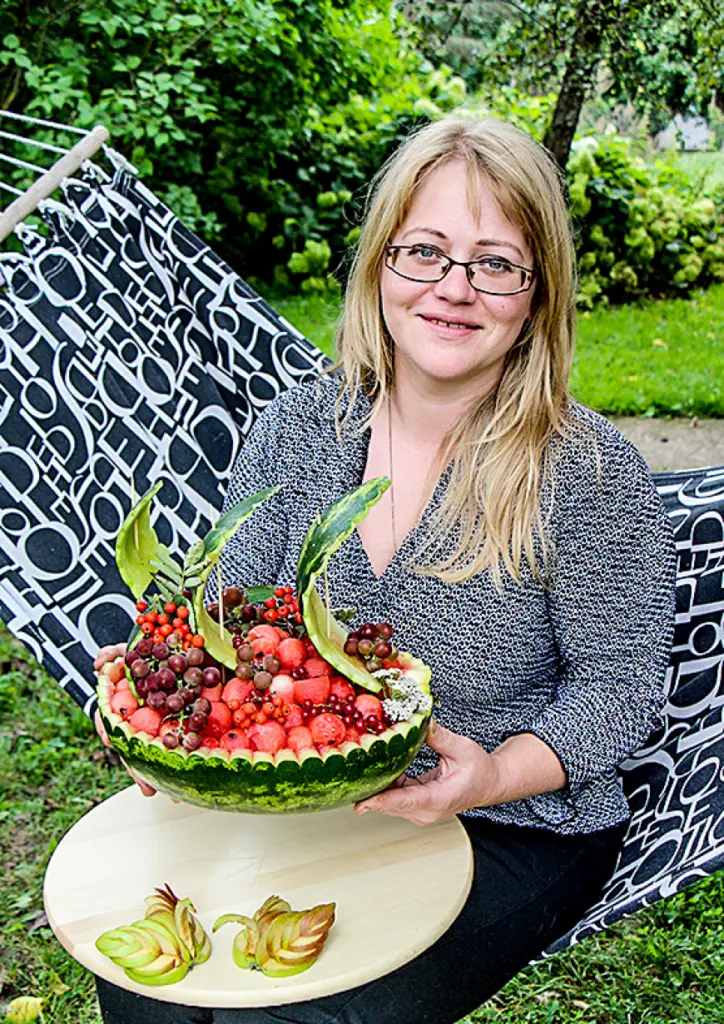 Inga Fricleja radoši saimnieko un arī atpūšas