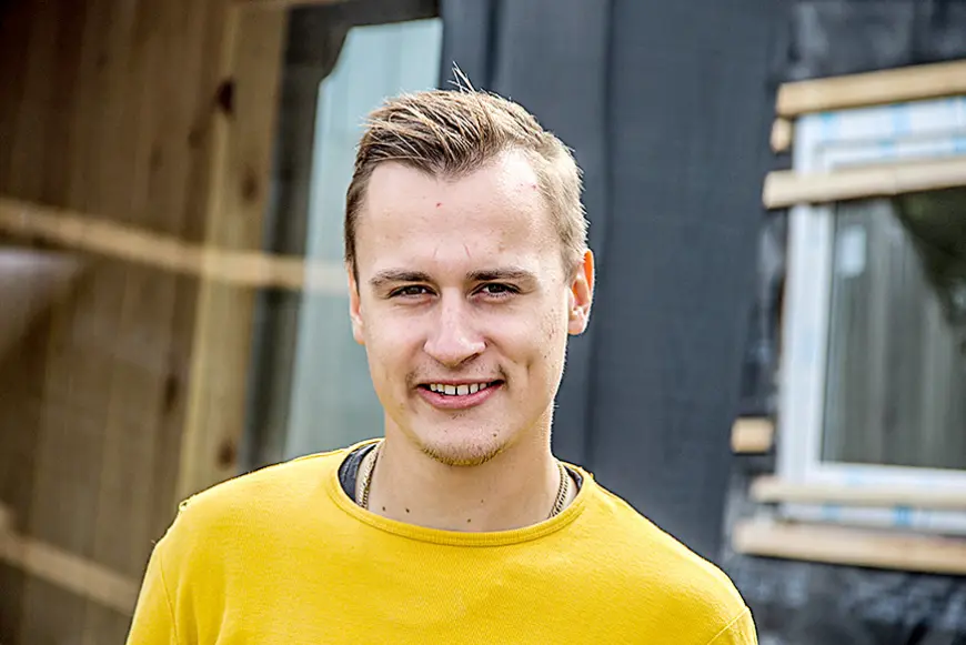 Raganu mājiņu būvētājs ar lieliem mērķiem