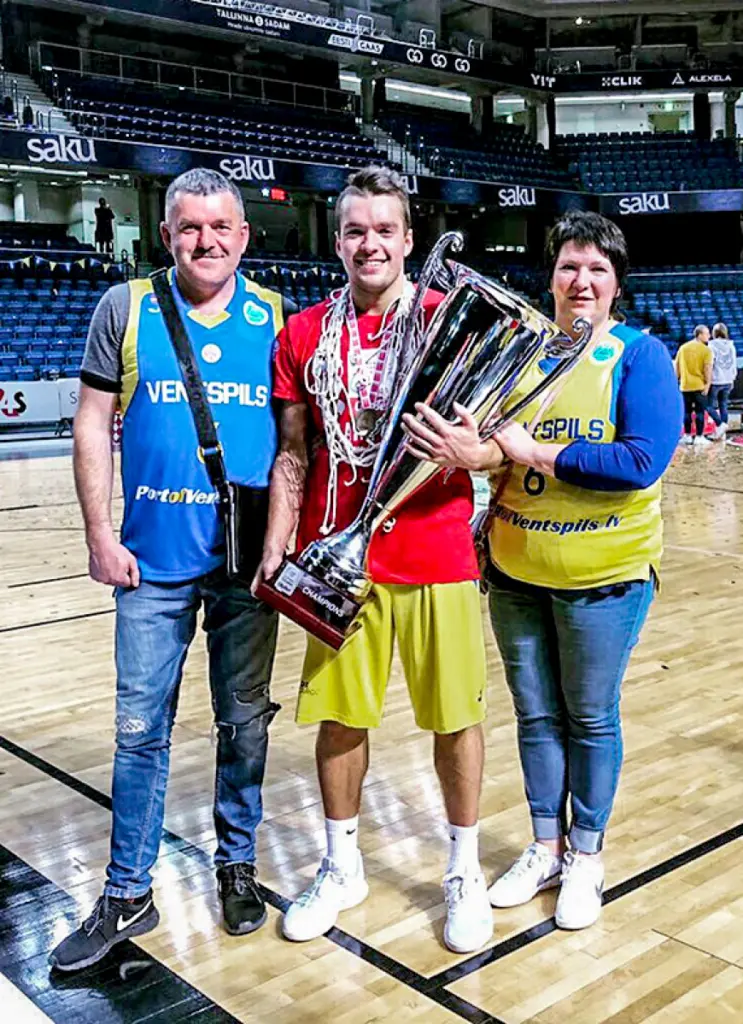 Alojas basketbolists, kuram pieder jau vairāki tituli «Pirmais»