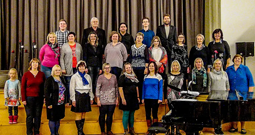 Diriģenta Reiņa jaunais “skolojamais” – Ainažu koris «Krasts»