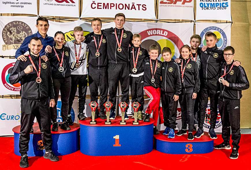 Arī uz Alojas novadu atceļo Latvijas karatē čempionāta medaļas