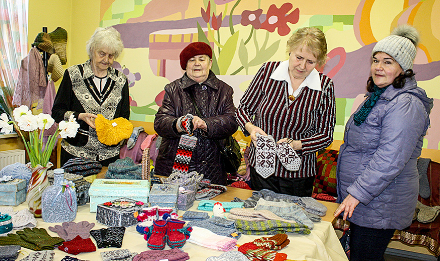 «Gundegas» rāda savu veikumu tradicionālajā rokdarbu izstādē