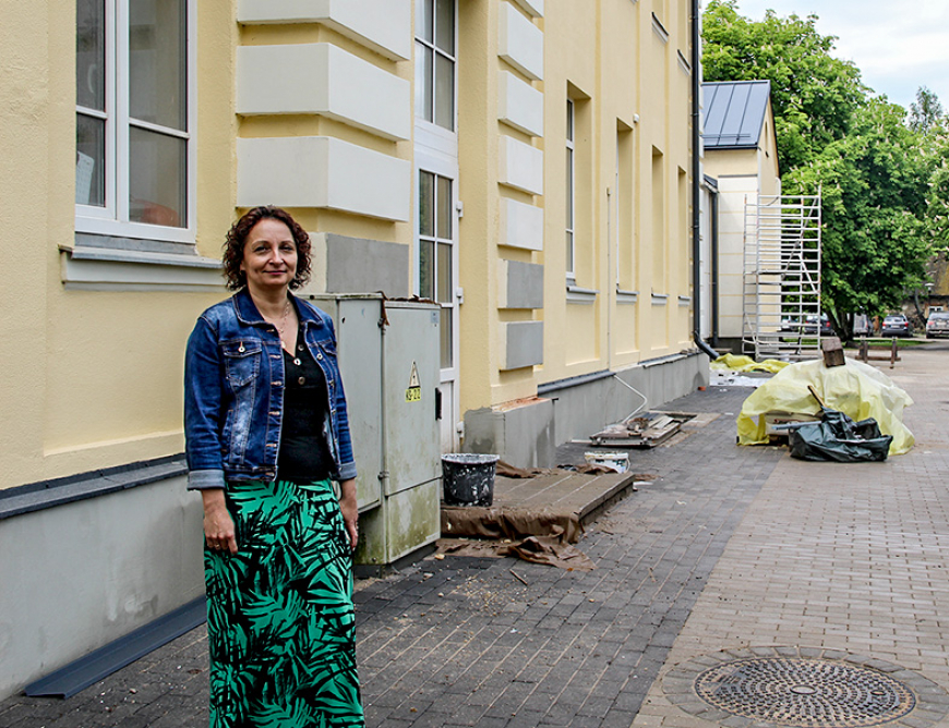 Alojas Ausekļa vidusskolā pabeidz pārbūvi