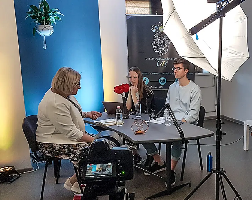 Estere Tauriņa savā podkāstā par izaugsmi intervē citus limbažniekus