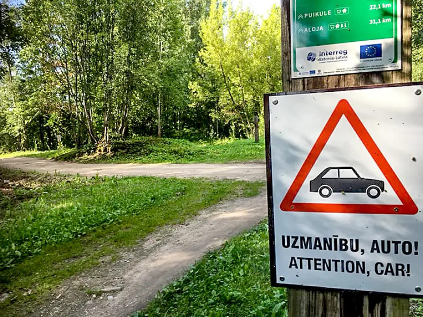 Uzlabota satiksmes drošība uz “zaļā ceļa” Limbažu pievārtē