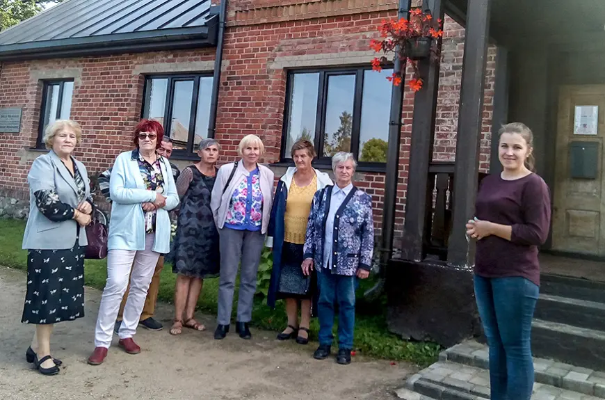 Skultes bibliotēkas Grāmatu draugu kopa iepazīst tuvāk Vidrižus
