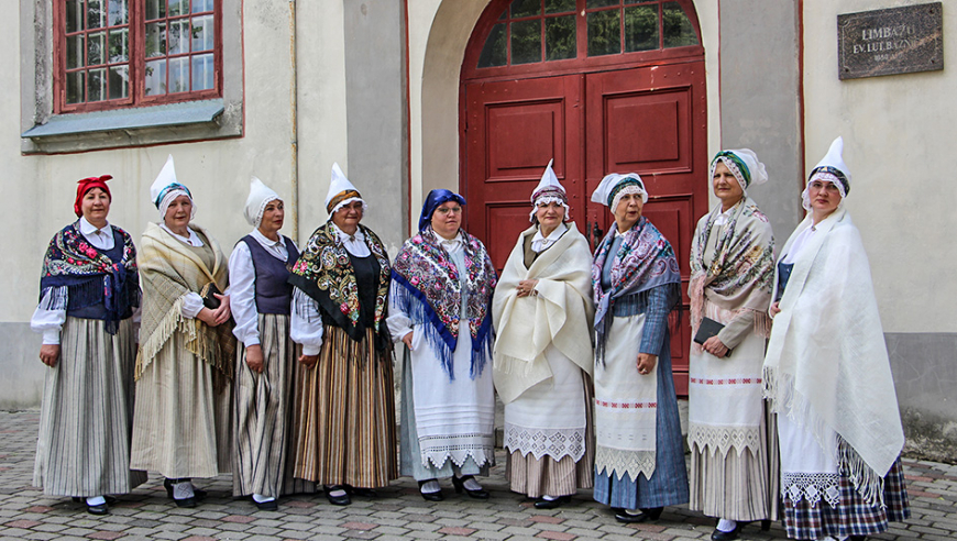 Dzilnas kolekcijai «Vasaras lina tērps Vidzemē» top video