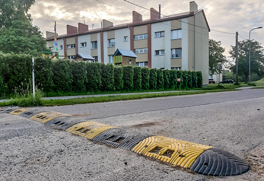 “Gulošie policisti” – autovadītājiem nepatīkami, bet drošība pirmajā vietā