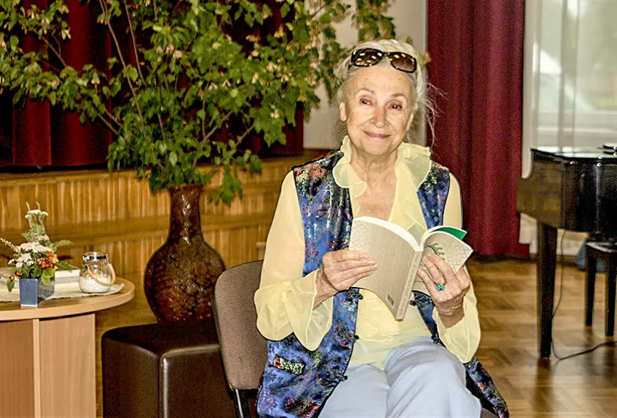 Ieva Auziņa Szentivanyi dainu vērtību vēlas parādīt pasaulei