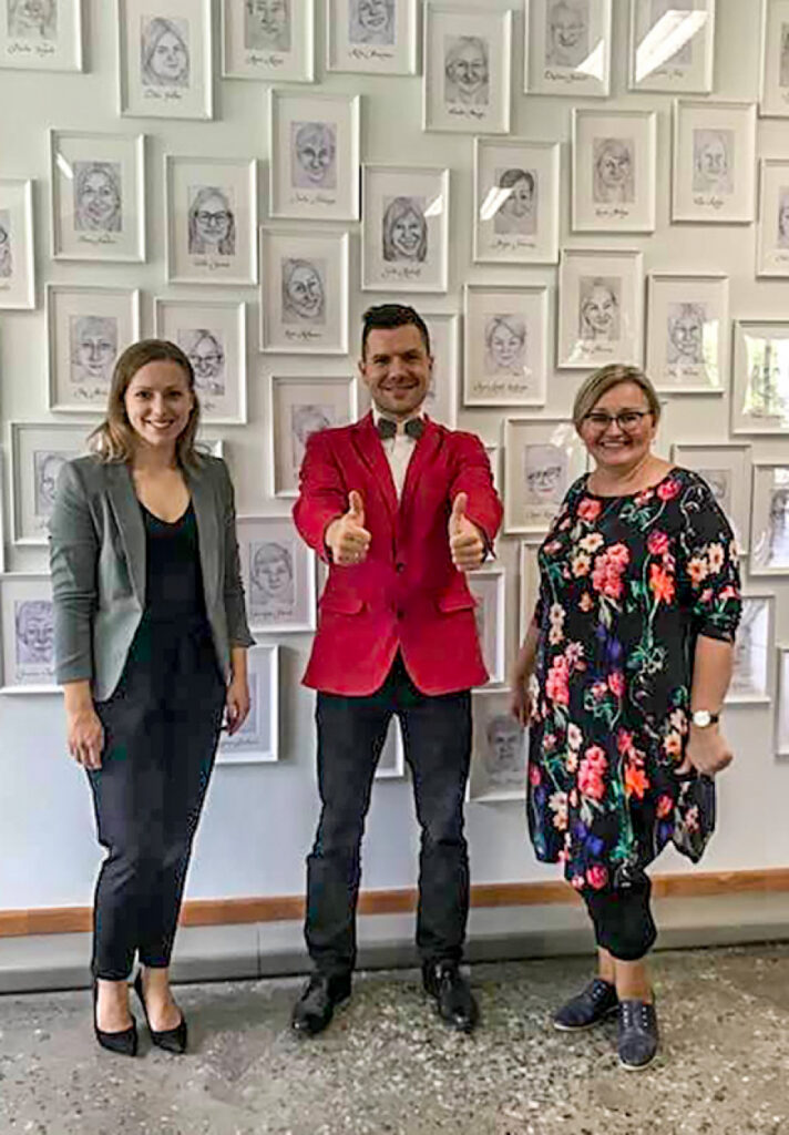 Limbažu Valsts ģimnāzijā tapusi pedagogu portretu galerija