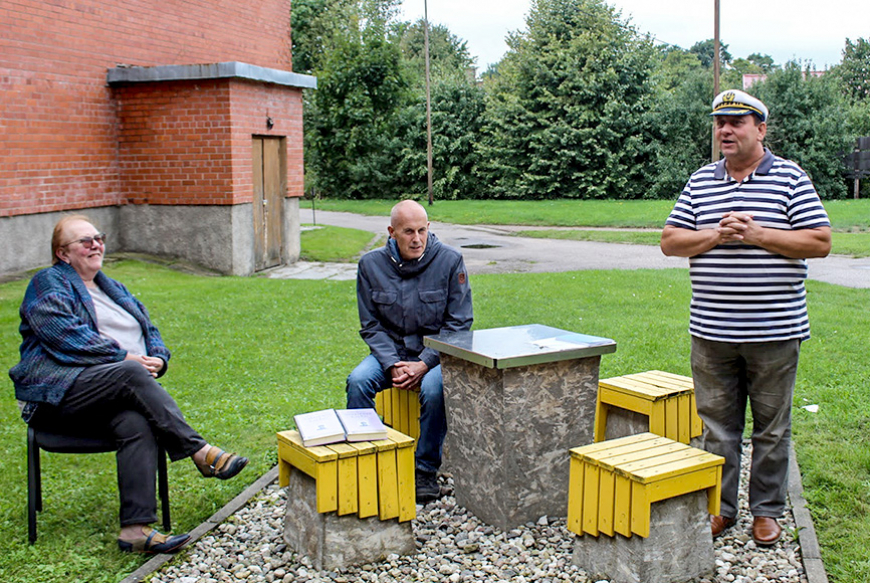 Salacgrīvā tikšanās ar rakstnieku Māri Bērziņu