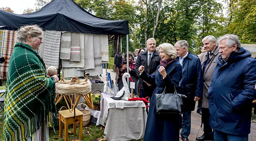Mūspuses rokdarbnieces Baltu vienības dienā Kuldīgā