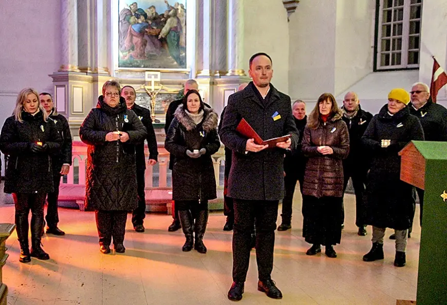 Limbažu novads mītiņos pauž atbalstu un solidaritāti Ukrainai