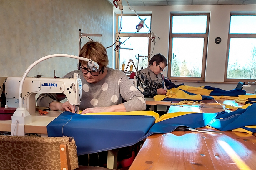 Zilā un dzeltenā karoga krāsa kļūs par miera simbolu