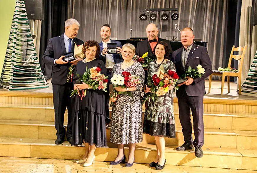 Brīvības svētkos sumināja “Alojas pilsētas balvas” saņēmējus