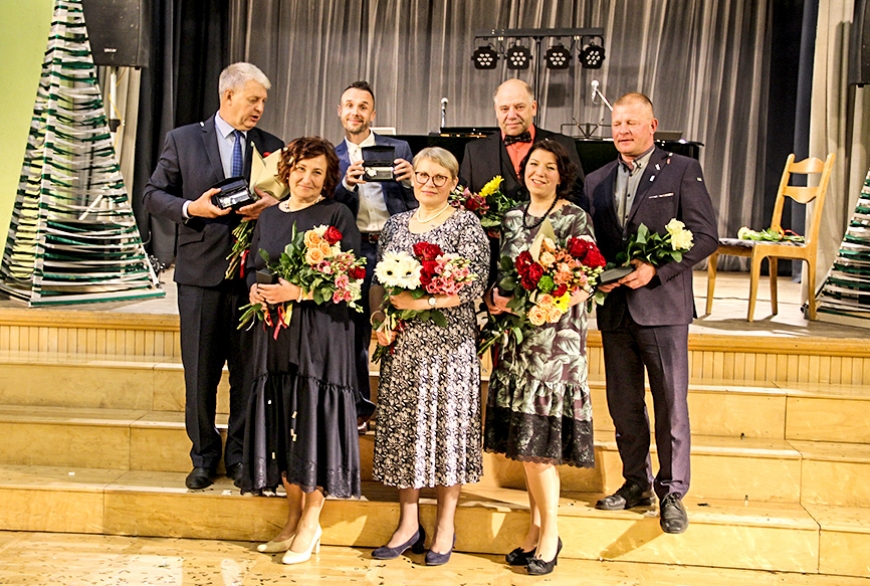 Brīvības svētkos sumināja «Alojas pilsētas balvas» saņēmējus