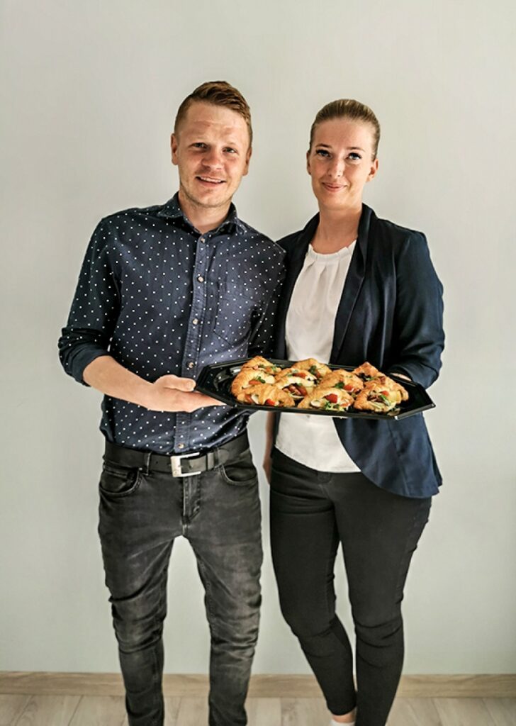 Uzņēmīgā Vītolu ģimene attīsta ēdināšanas pakalpojumu Lēdurgas pagastā