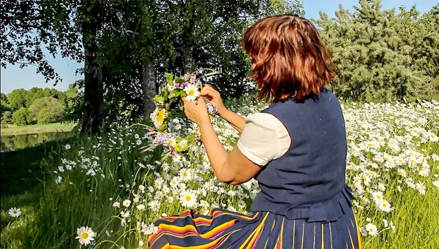 Folkloras kopa «Cielava» saulgriežus svin pēc senlatviešu tradīcijām