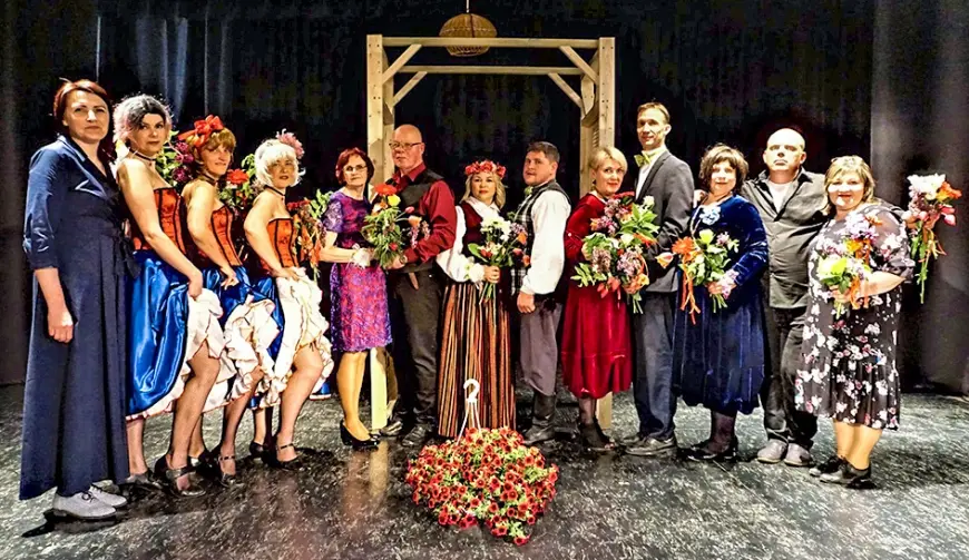 Staiceles «Fabrika» svin pirmizrādi un kopā būšanu