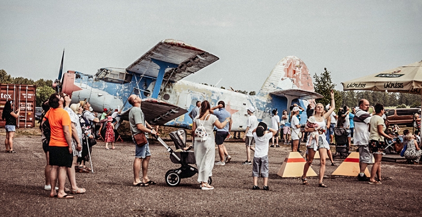 Aviošovs Limbažos – iespaidīgs un ģimenēm draudzīgs