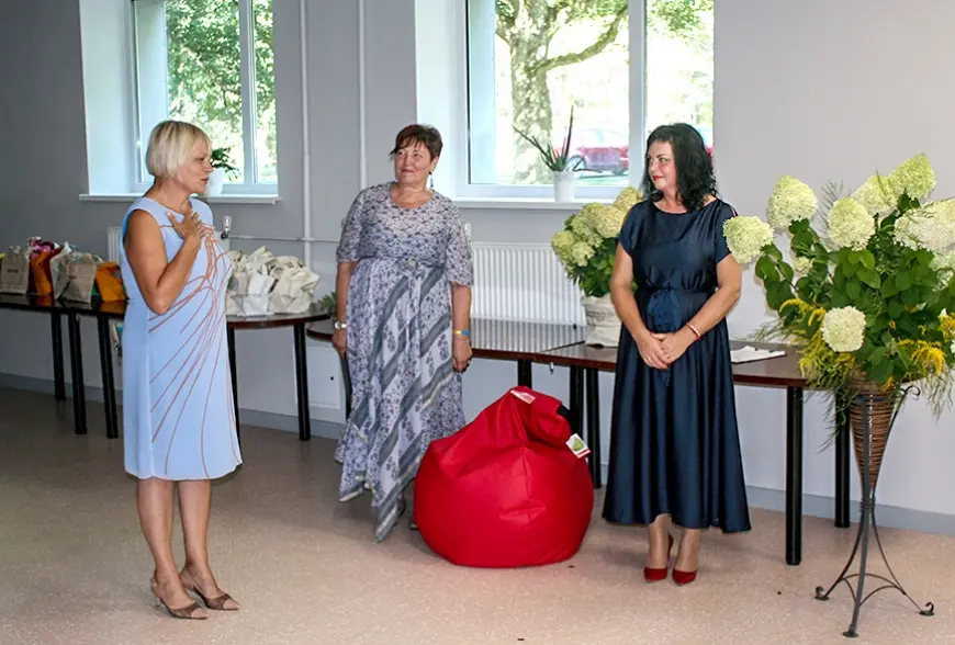 Krāšņi nosvinēta Salacgrīvas vidusskolas simtgade
