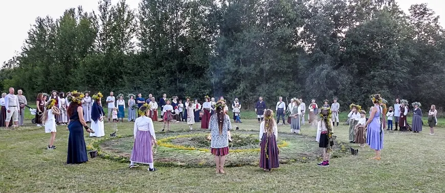 Limbažu novadā norisinājās latviskais saiets «Trejdeviņi»