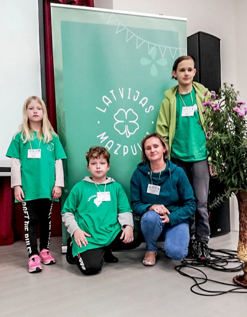 Liepupes mazpulcēni projektu forumā Jēkabpilī