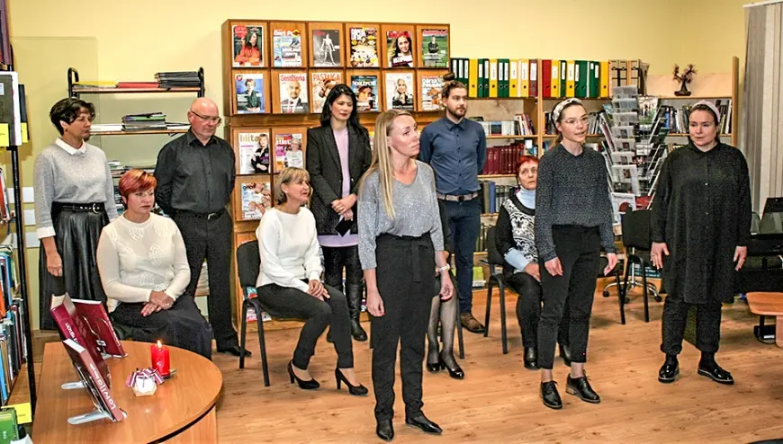 «Visa veida versijas» viesojas Salacgrīvas bibliotēkā