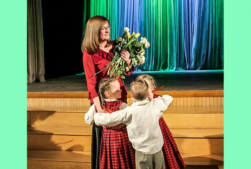 Alojā svin pilsētas 31. jubileju un pateicas labo darbu veicējiem