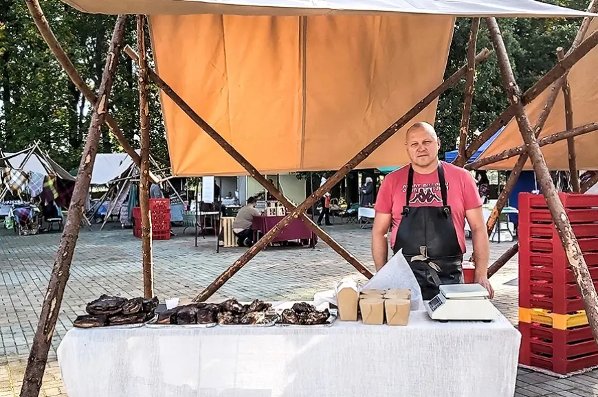 No pieredzes Zviedrijā līdz gaļas kūpinātavai tepat Salacas krastā