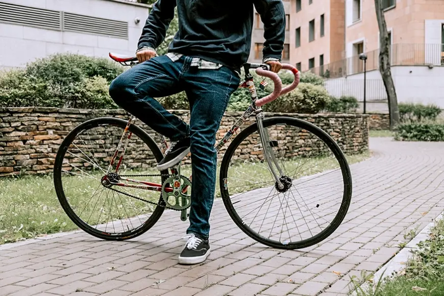 Ielās atgriežas velosipēdi un motocikli