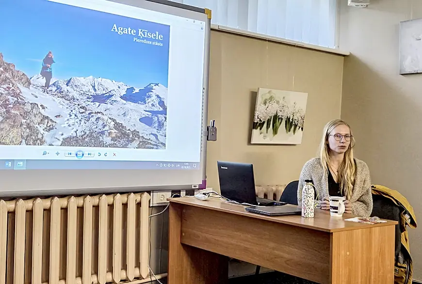 Staiceles bibliotēkā viesojās pasaules apceļotāja Agate Ķīsele